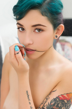 Sophoulla Via SuicideGirls