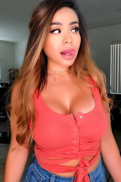 Fancentro Alvajay Busty Youtuber